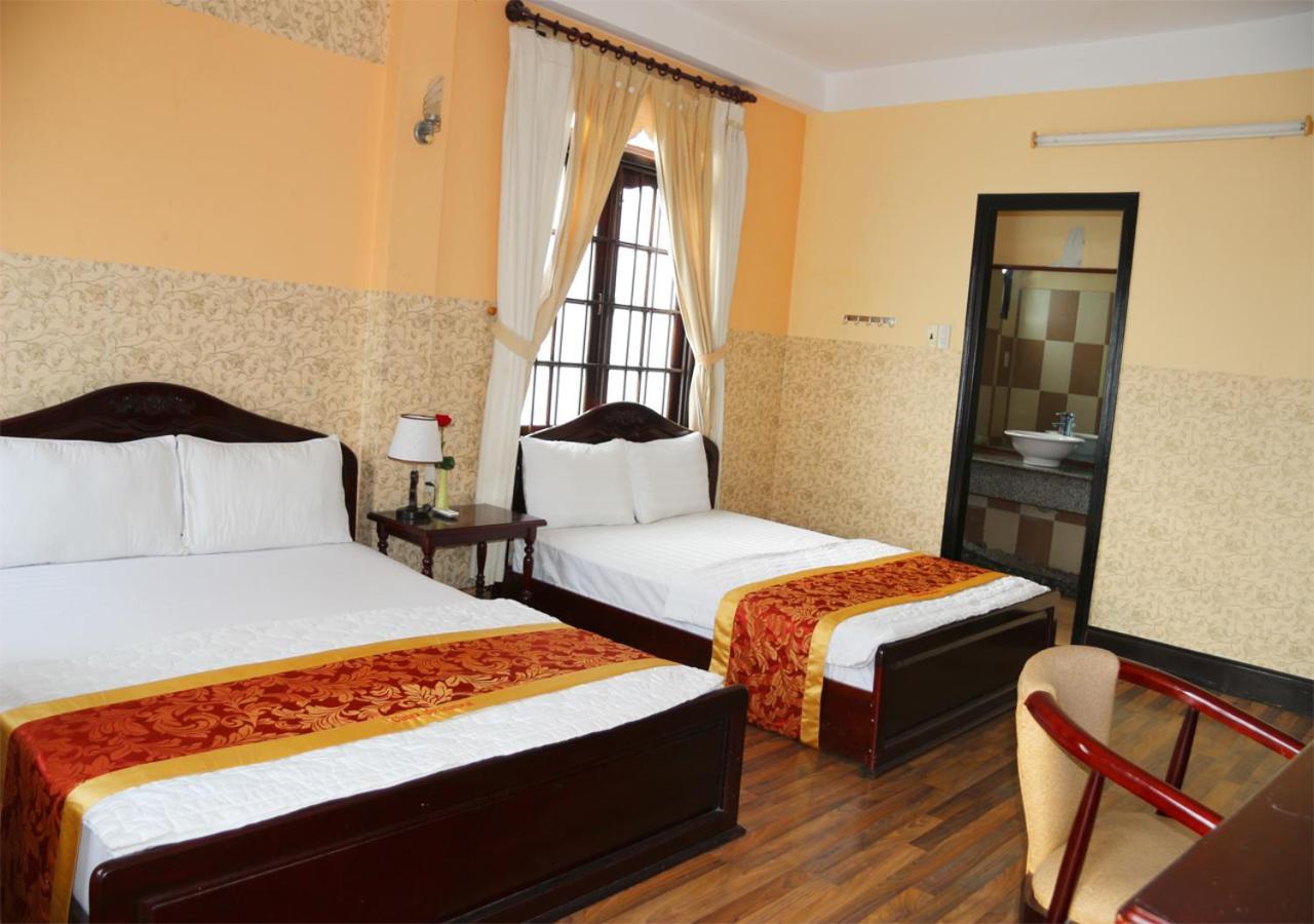 Ponys Hotel Nha Trang Exterior foto